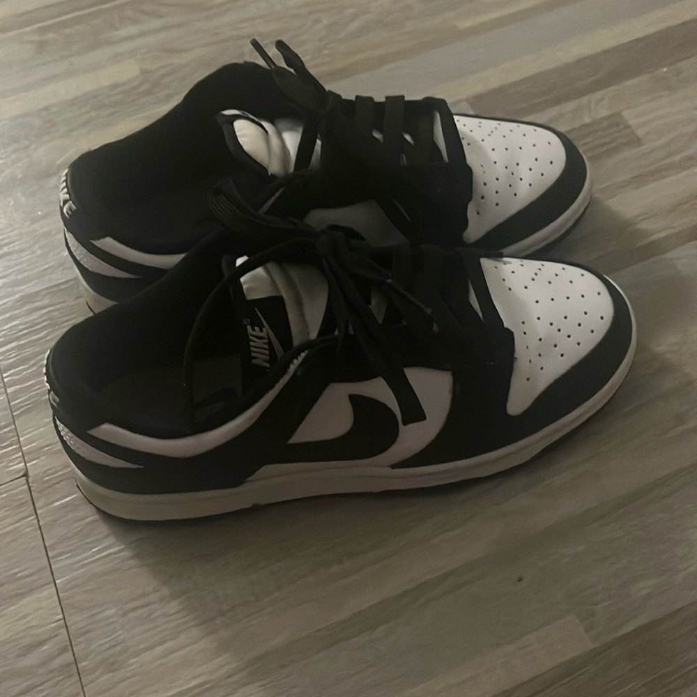 COPY - Nike panda dunks. Size 6.5 men’s, 8.5 women’s. Only worn maybe 5 times.